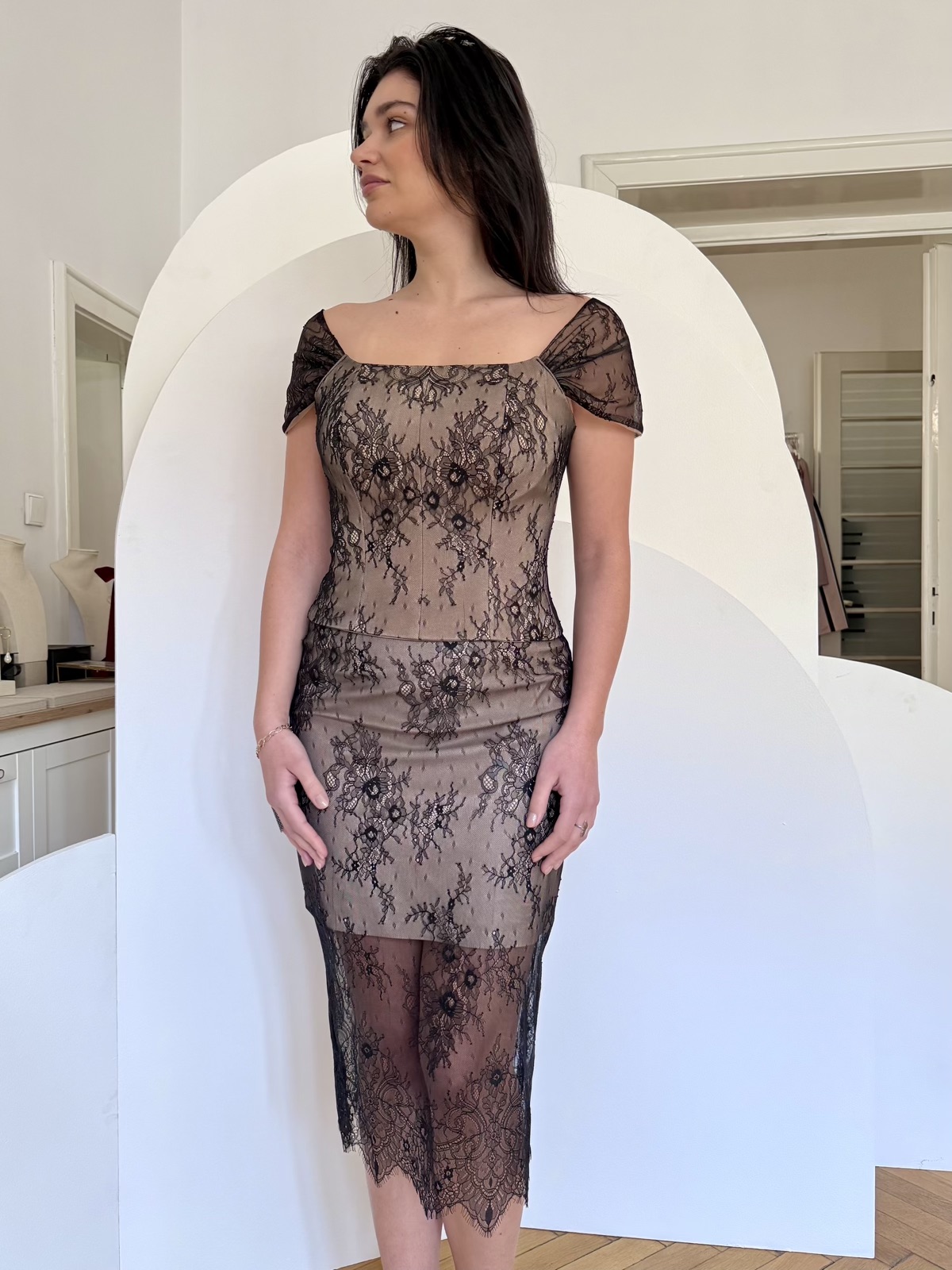 Fustă dantelă neagră frantuzească - L/40 - imagine 2