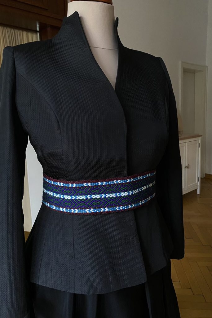 Centură traditională talie de tip brau traditional.