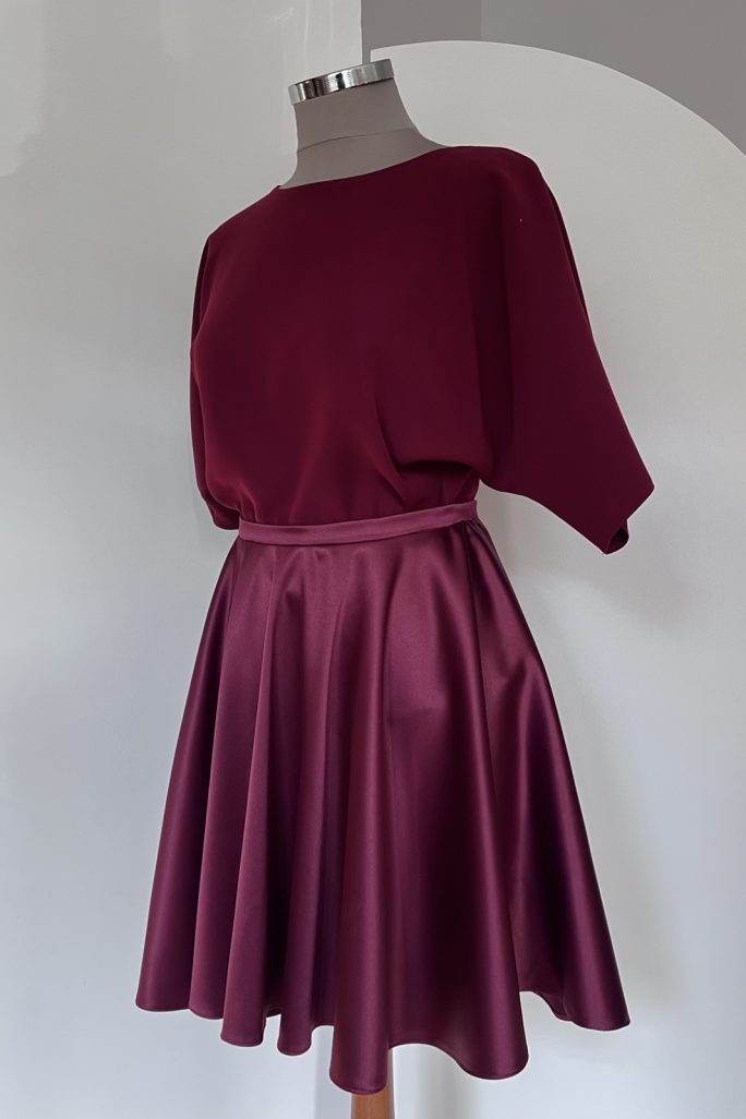 Bluza batwing crep marsala.
